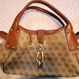 Vintage Dooney and Bourke purse